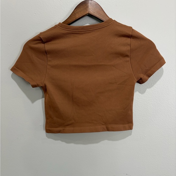 OQQ Seamless Brown Athletic Crop Top Short Sleeve Size S - Picture 4 of 4